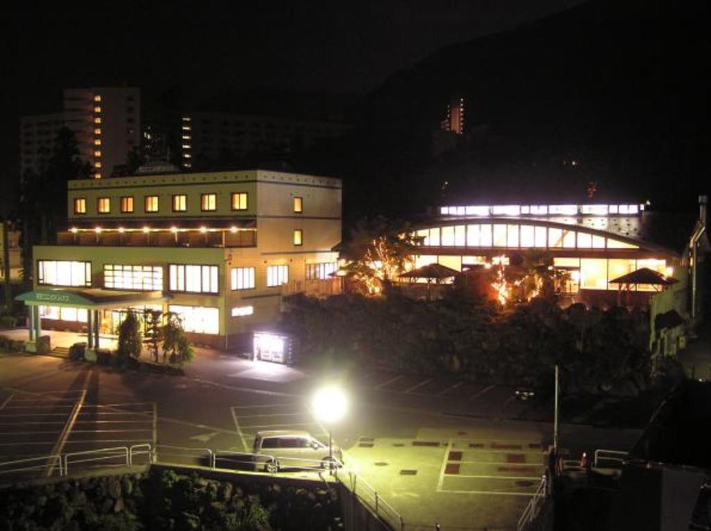 Ishiuchi Yungparunas Hotel Minamiuonuma Buitenkant foto