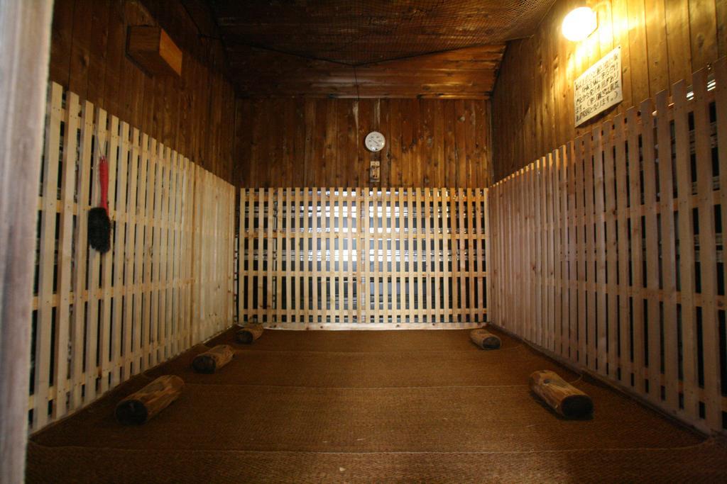 Ishiuchi Yungparunas Hotel Minamiuonuma Buitenkant foto